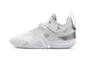 Jordan One take 1 White/metallic silver