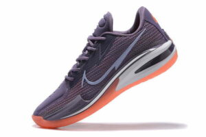 Nike GT. Cut