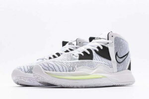 Nike Kyrie 8