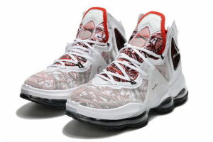 Nike LeBron 19