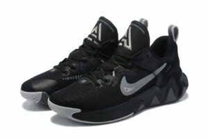 Nike Giannis Immortality 1