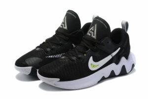 Nike Giannis Immortality 1